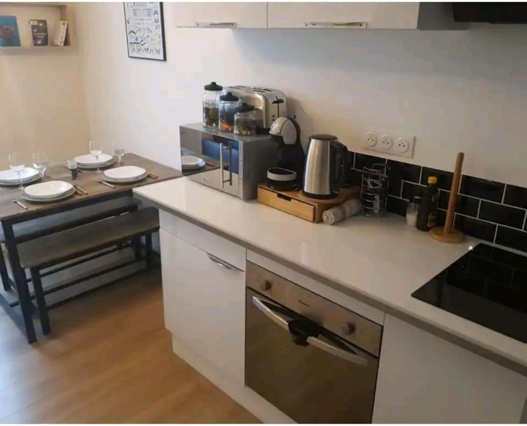 Le Petit Poitevin -Hyper Centre - Wi-Fi- Netflix Gratuit Apartment Niort Exterior foto